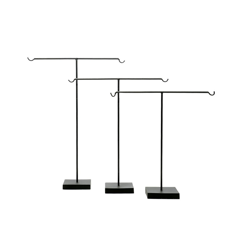 Black metal keychain holder stand