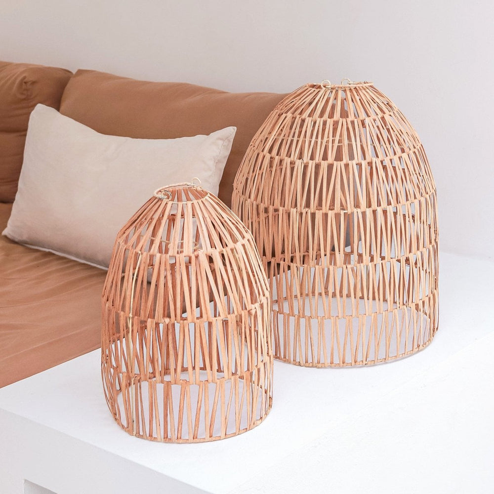 Beige woven rattan pendant lamp
