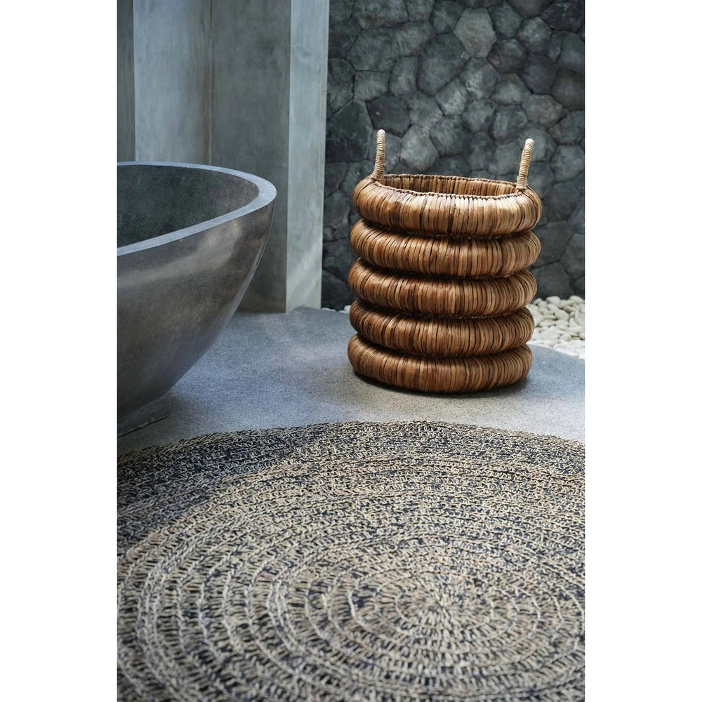 Beige woven seagrass basket with handles