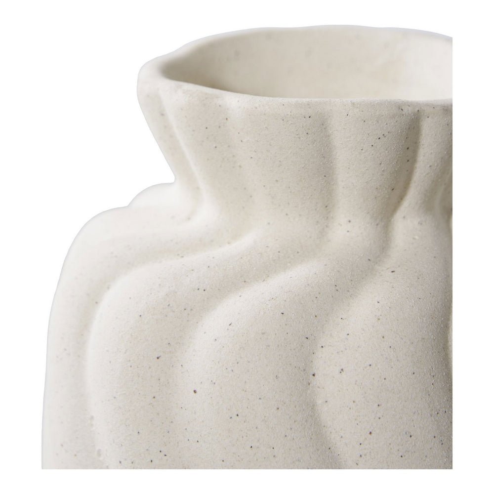 White ceramic vase set