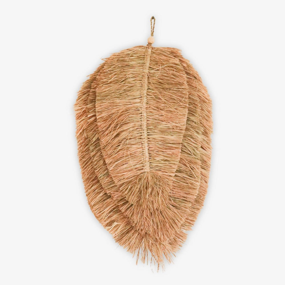 Beige handwoven raffia leaf-shaped wall decor